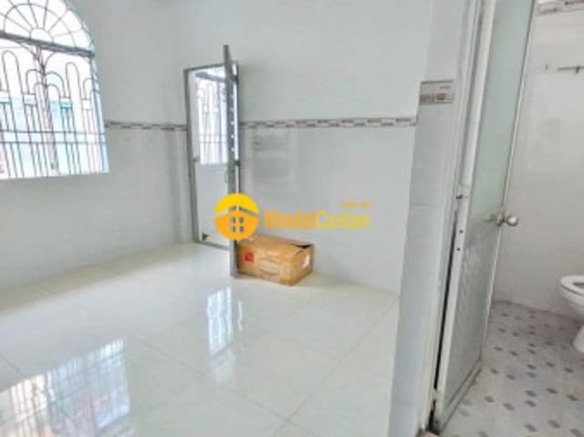 Nhà mặt phố bán
