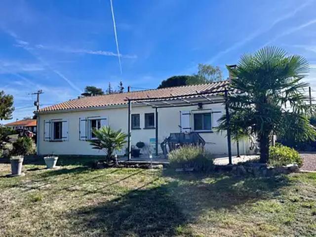 Maison vente à Chabanais, Charente