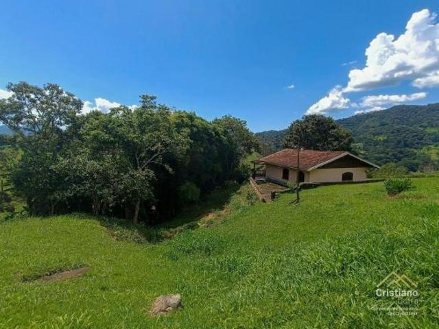 Casa venda em Região Imediata de Taubaté-Pindamonhangaba, Região Metropolitana do Vale do Paraíba e Litoral Norte