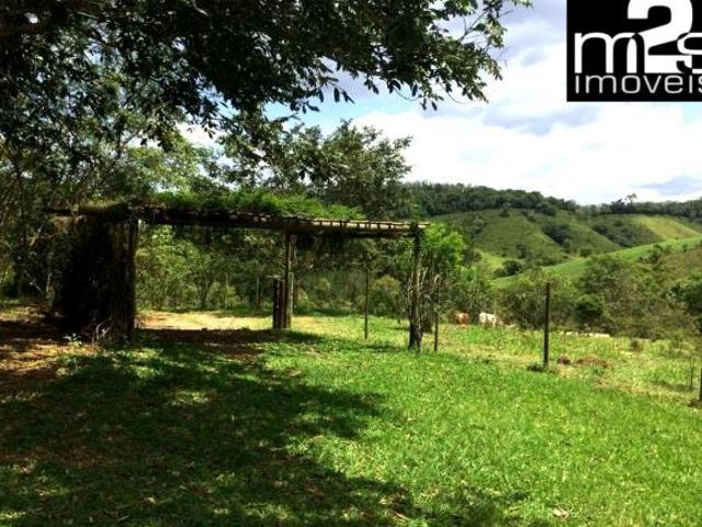 Casa venda em Região Imediata de Guaratinguetá, Região Metropolitana do Vale do Paraíba e Litoral Norte