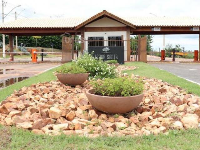 Terreno venda em Jardim Imperial II, Trindade