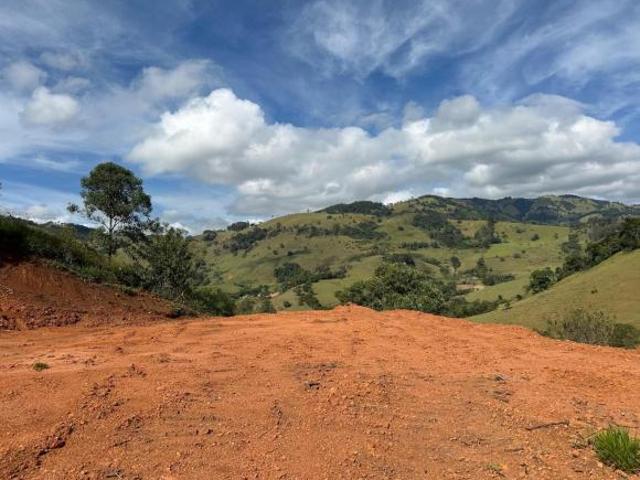 Sítio e chácara venda em Córrego do Bom Jesus