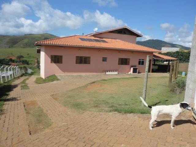 Casa venda em Piracaia