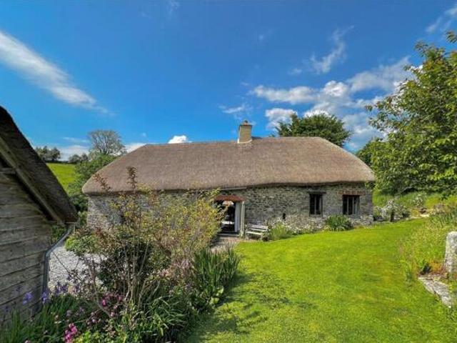 House for sale in Weir Quay, Devon
