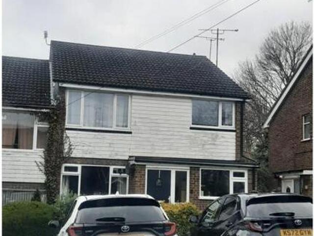 House for sale in Luton