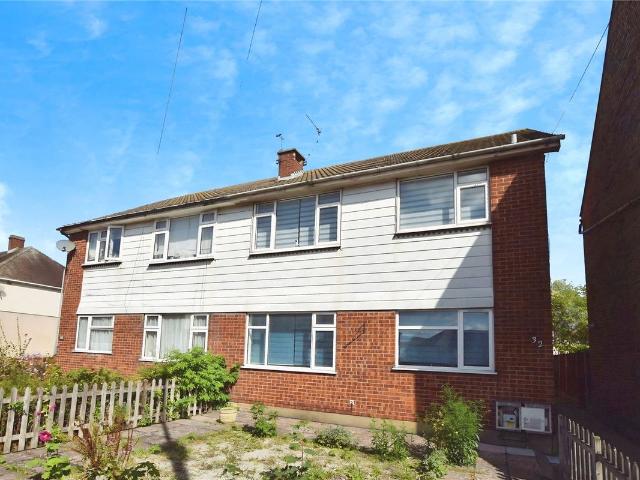 House for rent in London Borough of Redbridge, Greater London