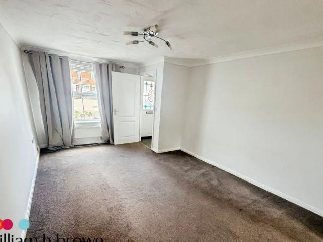 House for rent in Chadwell St Mary, Essex