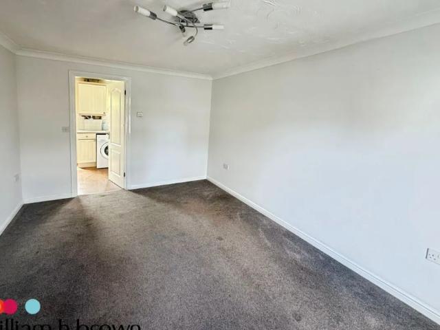 House for rent in Chadwell St Mary, Essex