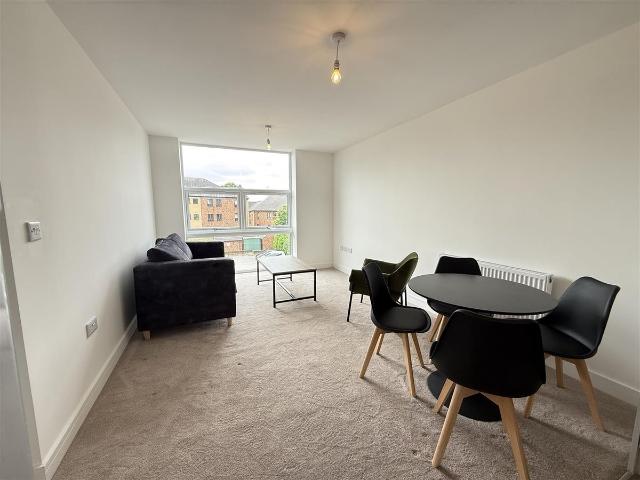 Apartment for rent in Belle Isle, West Yorkshire