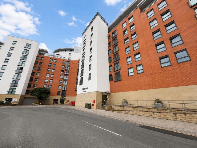 Apartment for rent in Richmond Hill, West Yorkshire