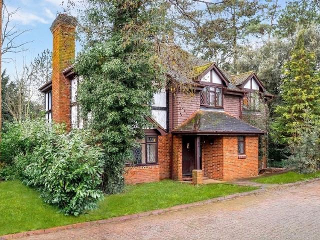 House for rent in Claygate, Elmbridge