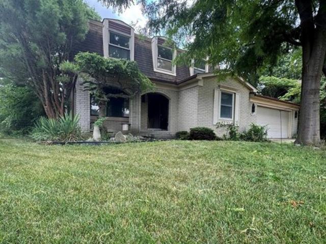 House for sale in Clinton Township
