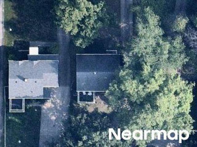 House for sale in Beachwood