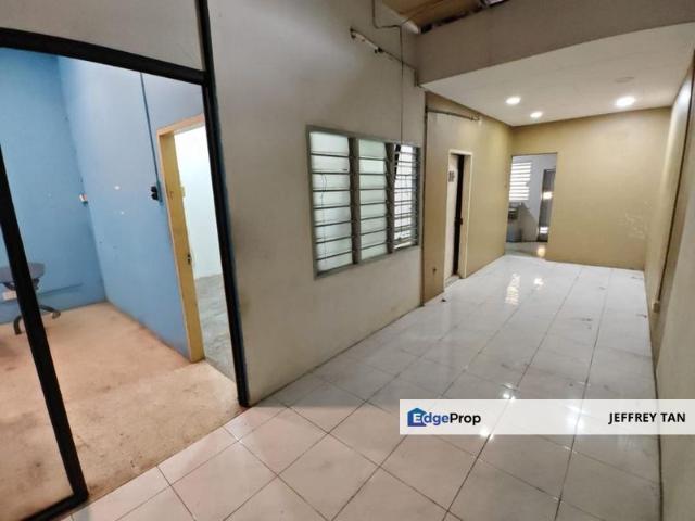 Shop for rent in Wellesley, Penang