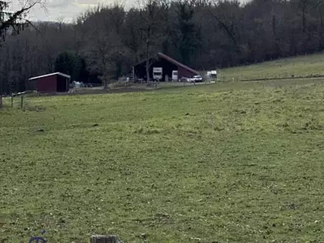 Terrain vente à Rochechouart, Chaillac-sur-vienne