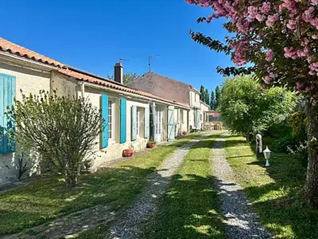 Maison vente à Fontenay-le-Comte, Chaillé-les-marais