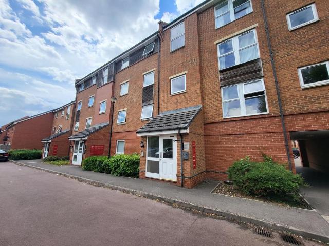 Apartment for rent in Okus, Swindon