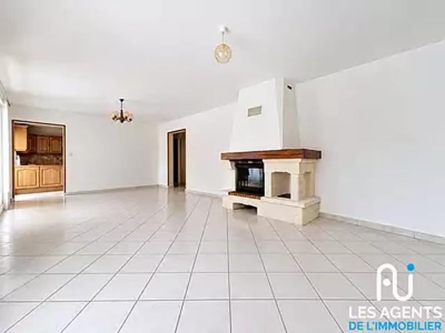 Maison vente à Le Bourg, Chaingy
