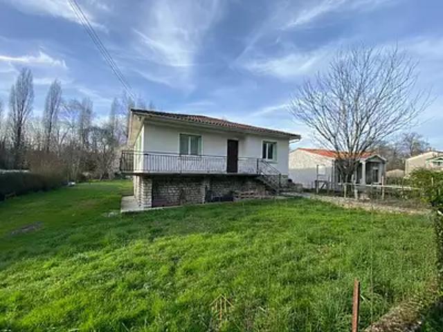 Maison vente à Angoulême, Chalais