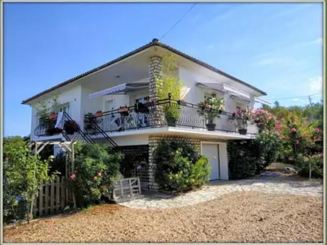 Maison vente à Angoulême, Chalais