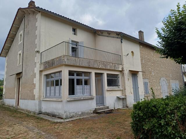 Maison vente à Chalais, Charente