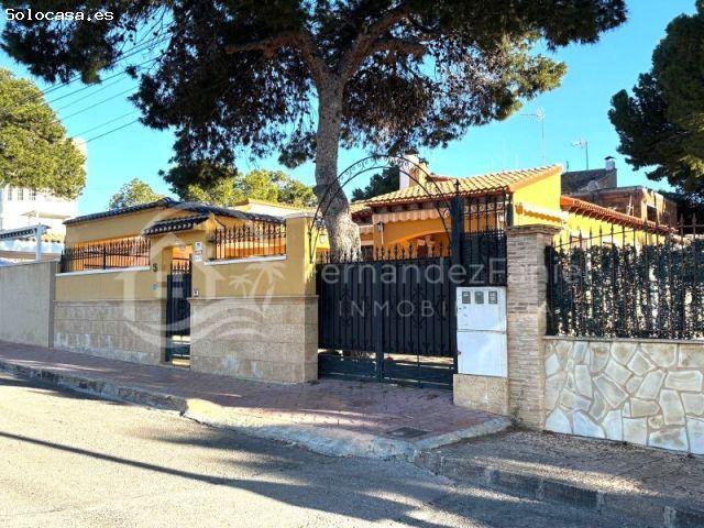 Casa en venta en El Paraiso, Torrevieja