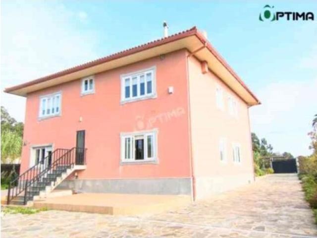 Casa en venta en Boiro, A Barbanza