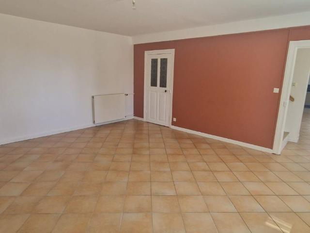 Maison vente à Bourg-en-Bresse, Chaleins