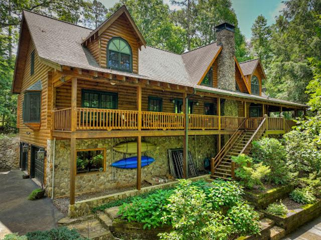 House for sale in Blue Ridge