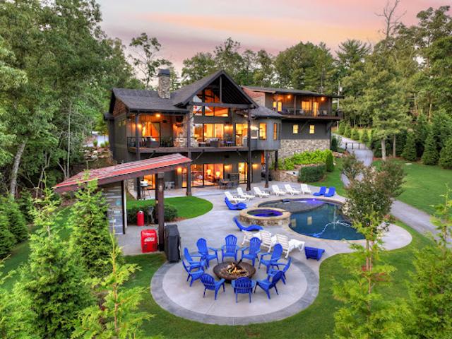 House for sale in Blue Ridge, Georgia