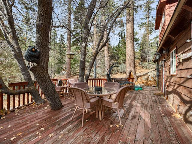House for sale in Fawnskin, California