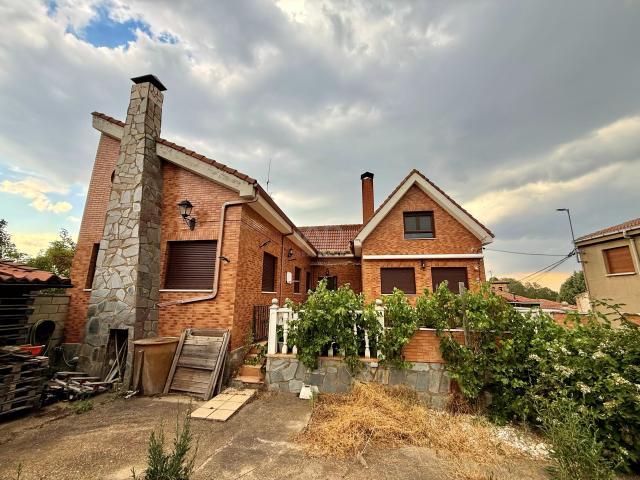 Chalet en venta en Santovenia De La Valdoncina, Castilla y León