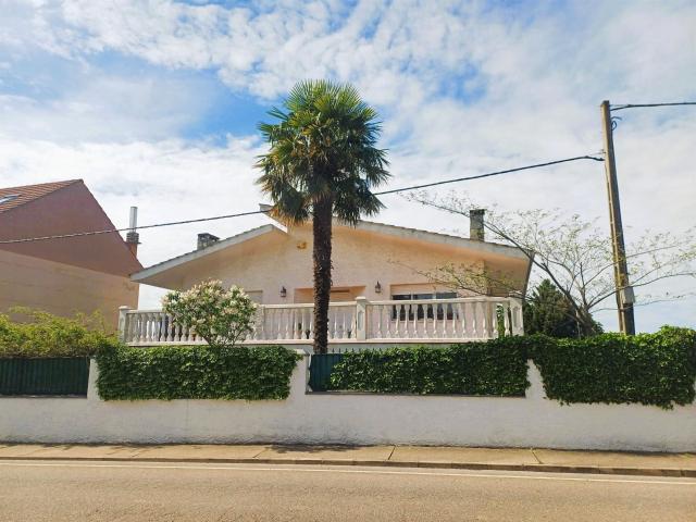 Casa en venta en Montejos del Camino, Valverde De La Virgen