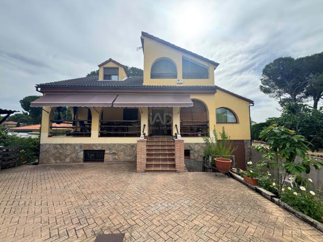 Chalet en venta en Almorox, Castilla-La Mancha