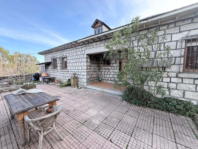 Chalet en venta en Casa Amarilla, Galapagar