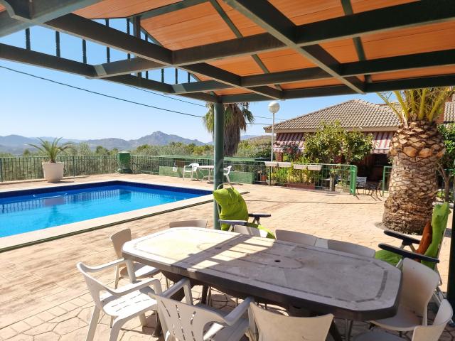 Chalet en venta en l'Alt Vinalopó / El Alto Vinalopó, Valencia