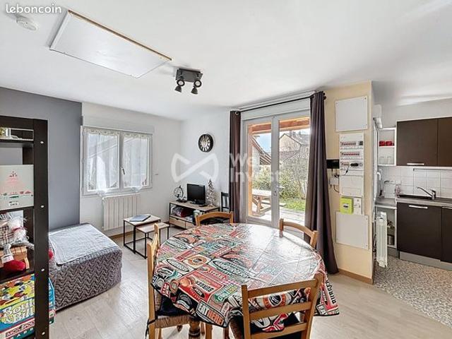 Maison vente à Nantua, Champfromier