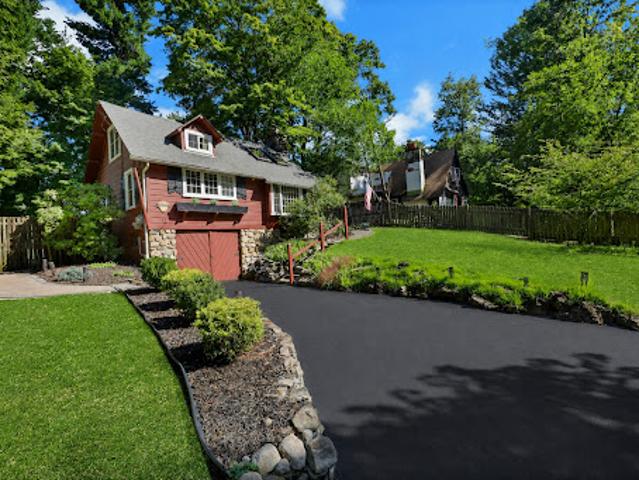 House for sale in Sparta, New Jersey
