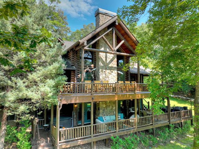 House for sale in Mineral Bluff
