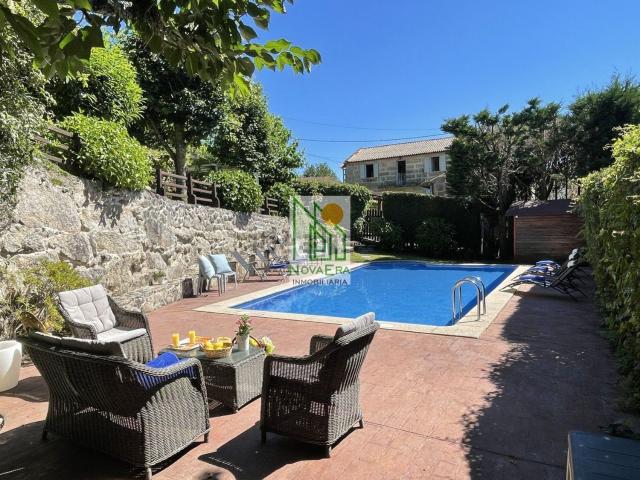 Casa en venta en A Lama
