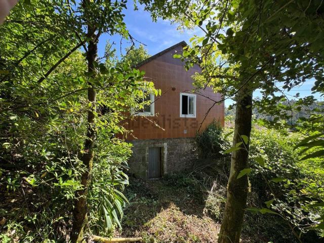 Casa en venta en A Lama