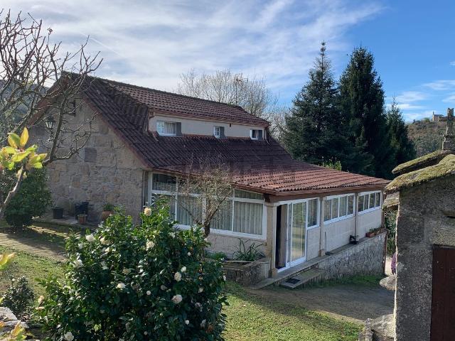 Casa en venta en A Lama