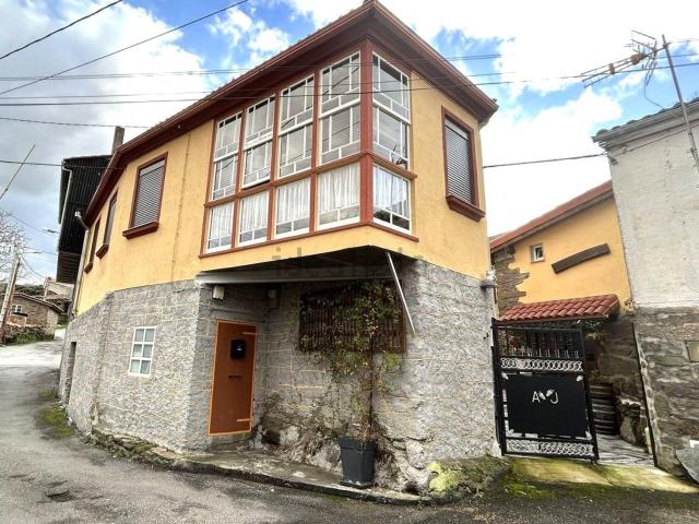 Casa en venta en A Teixeira