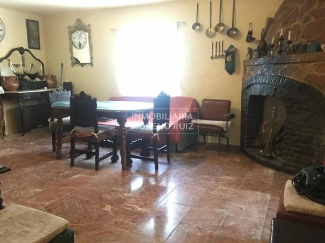 Chalet en venta en Baena, Andalucía