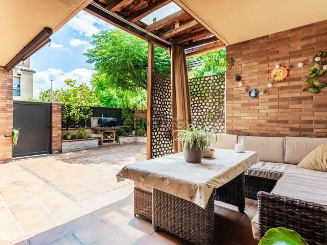 Casa en venta en Abrera