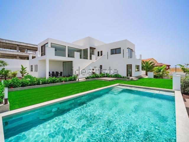 Casa en venta en Playa Paraíso, Adeje