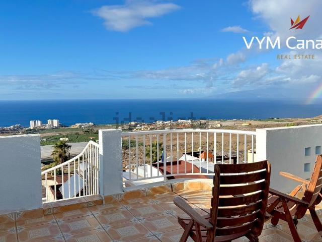 Casa en venta en Los Menores, Adeje