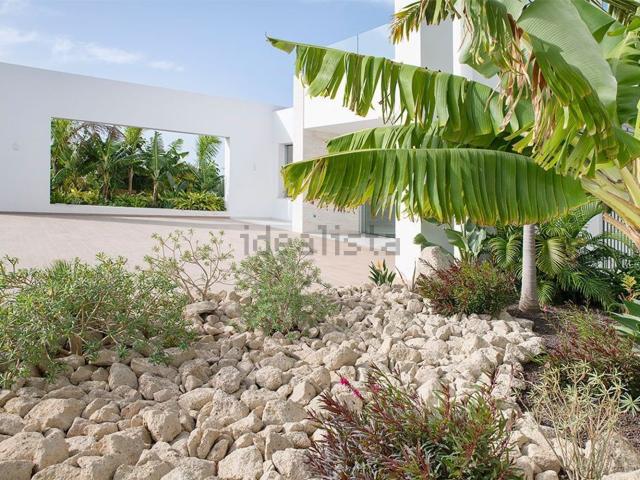 Casa en venta en Los Olivos, Adeje