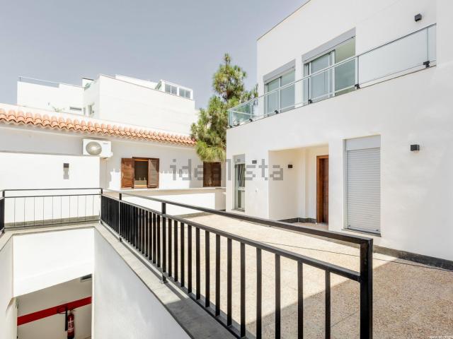Casa en venta en Cercado el Pino, Adeje