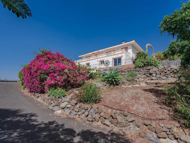 Casa en venta en Las Moraditas, Adeje
